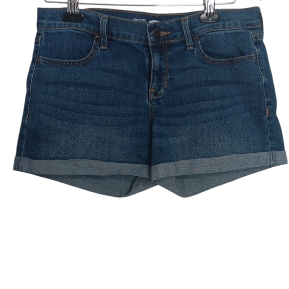 Old Navy Mid-Rise Cuffed Denim Short Size 6 - Picture 1 of 4